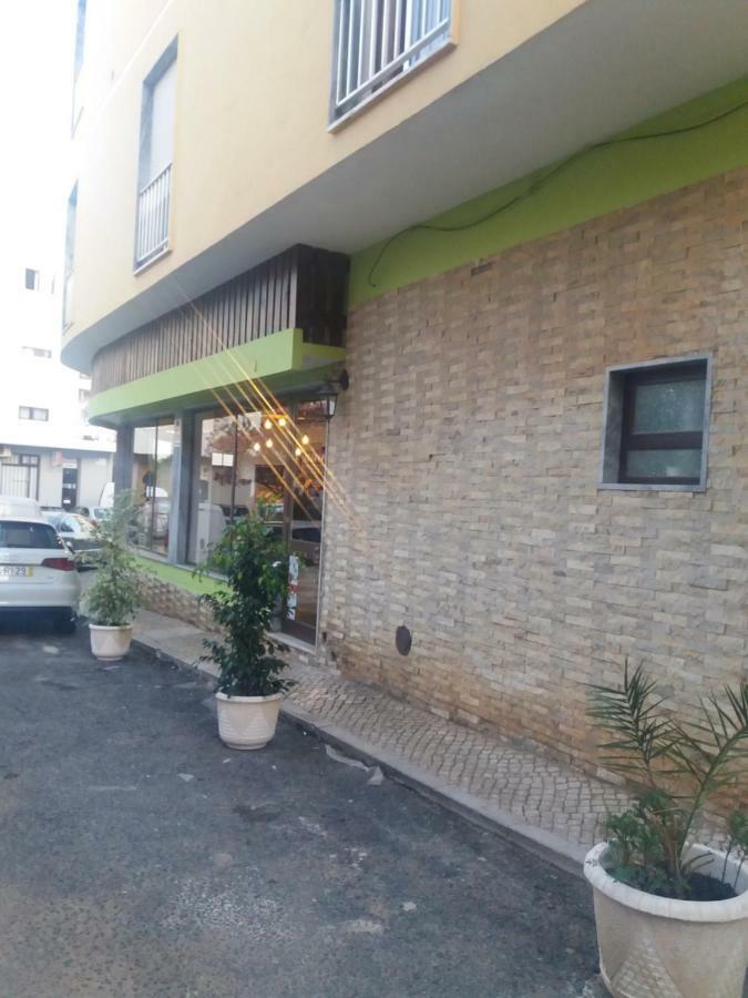 Guest House Pacifica Quarteira Exterior photo